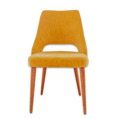 Cadeira amarela com pernas de madeira