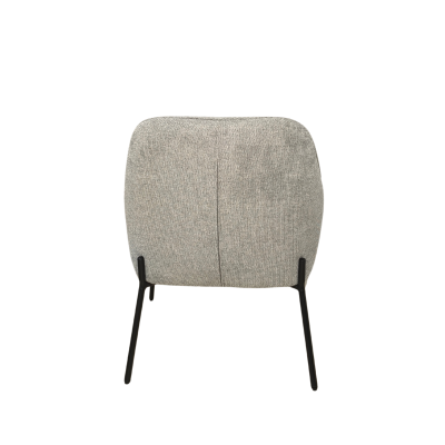 Cadeira cinza com estrutura metálica preta vista de trás