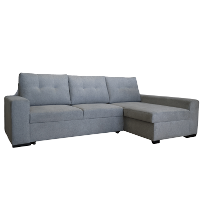 Sofá de canto em tecido cinza claro com chaise longue à direita