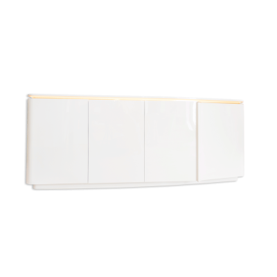 Móvel de armazenamento branco com quatro portas e tampo claro