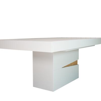 Mesa branca moderna com base sólida e detalhe triangular em madeira