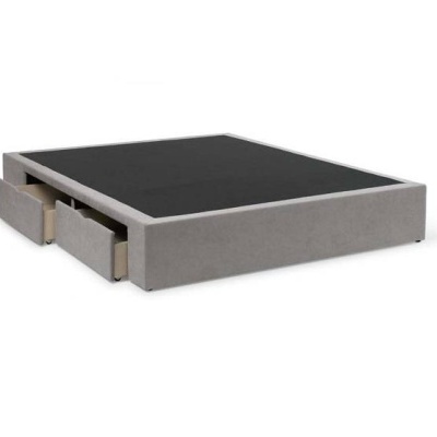 Cama estofada cinzenta com gavetas abertas.