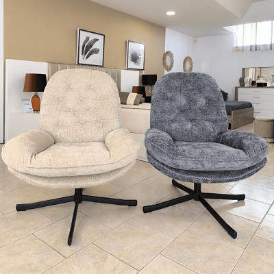 Duas poltronas giratórias estofadas, uma cinzenta e outra bege, com base preta, em ambiente de sala de estar.