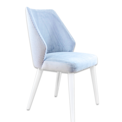 Cadeira estofada azul claro com padrão quadriculado nas costas e pernas brancas