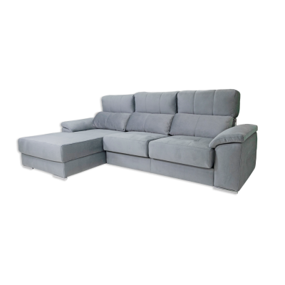 Sofá de canto cinzento claro com chaise longue e almofadas acolchoadas