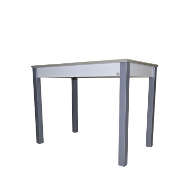 Mesa quadrada branca com pernas cinza e tampo com borda em madeira clara