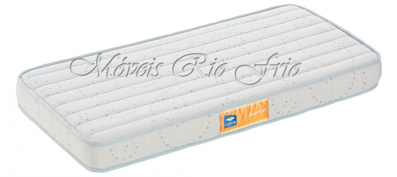 Colchão branco para bebé com pontos coloridos e etiqueta laranja