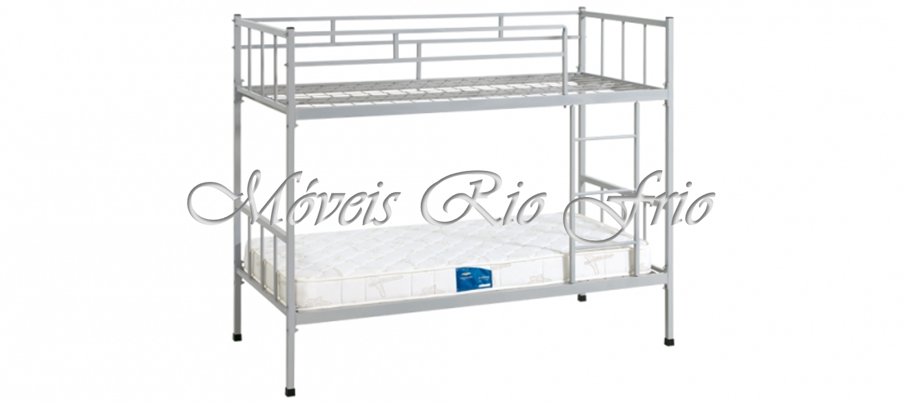 Beliche metálico branco com colchões brancos