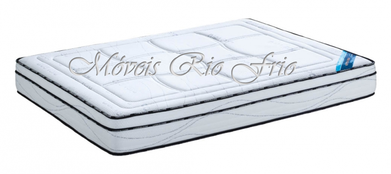 Colchão branco acolchoado com borda cinzenta e etiqueta azul