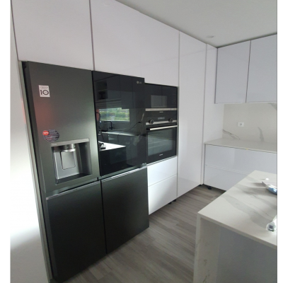 Cozinha&#x20;com&#x20;Ilha&#x20;Termolaminado