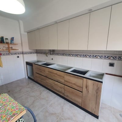 Cozinha&#x20;Bege&#x20;e&#x20;Carvalho&#x20;N&#x00F3;rdico