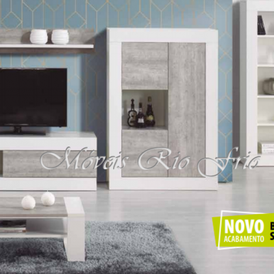 Conjunto de móveis de sala branco stone com estante, móvel TV, armário e prateleira em ambiente de sala moderna