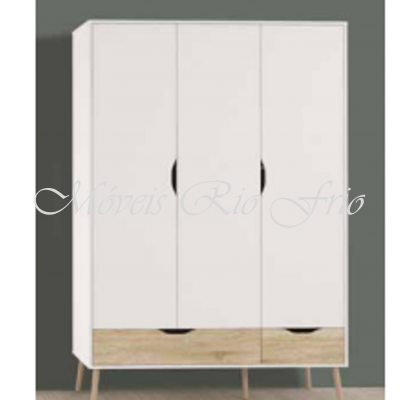 Roupeiro branco com gavetas de madeira clara e pernas inclinadas