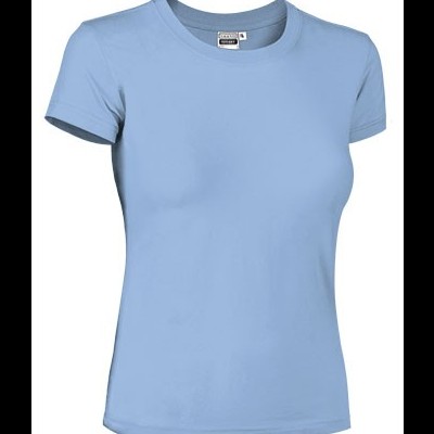 T-shirt feminina azul claro de manga curta e gola redonda