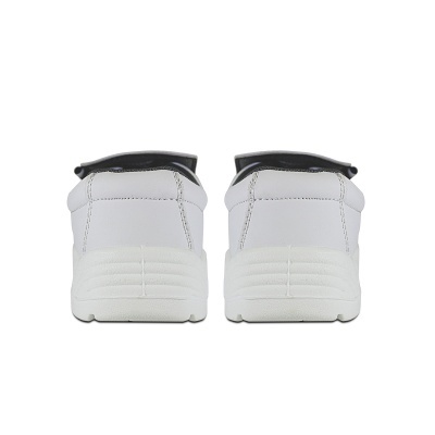 Sapatilhas brancas vista traseira com interior preto