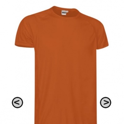 T-shirt laranja de gola redonda simples com etiqueta interna