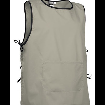 Colete cinzento claro com bolso frontal e acabamento em bordas pretas