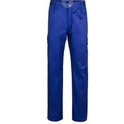 Calças azuis com bolso lateral num fundo branco