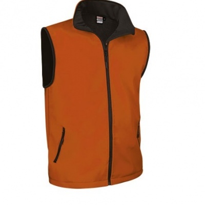 Colete sem mangas em tecido laranja com fecho de correr preto e bolsos