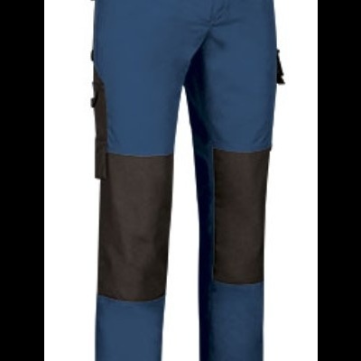 Calças de trabalho bicolores azul e preto com bolsos e reforços.