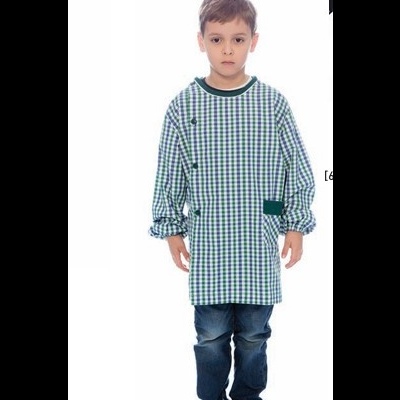 Vestido xadrez verde e branco para criança com detalhes e bolso verde escuro