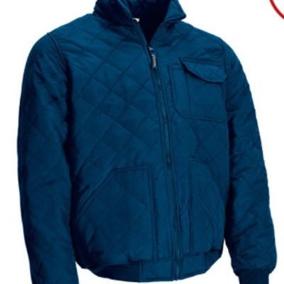 Casaco acolchoado azul escuro com fecho e bolsos