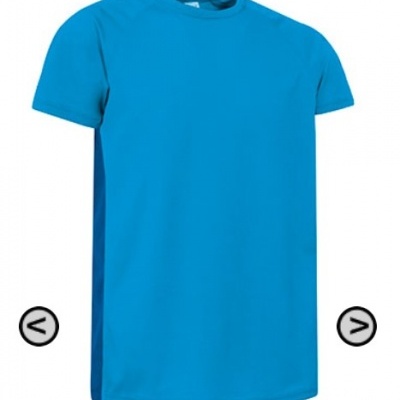 T-shirt azul de manga curta e gola redonda de tecido liso