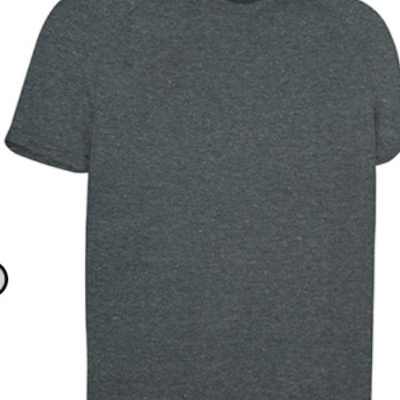 T-shirt masculina cinza escuro com gola redonda