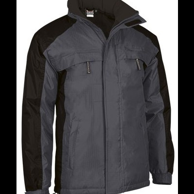 Casaco cinzento e preto com fecho de correr e bolsos