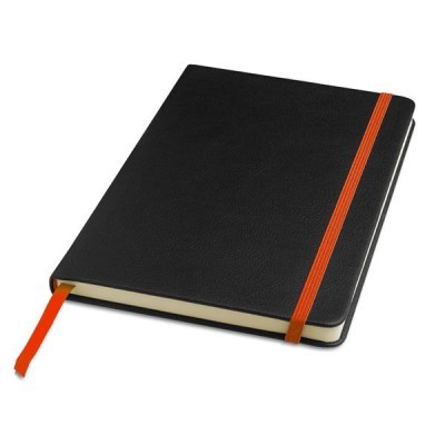 Caderno preto com elástico e marcador laranja