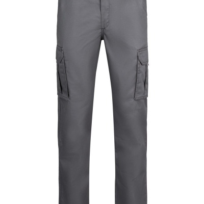 Calças cinza com bolso cargo em fundo branco