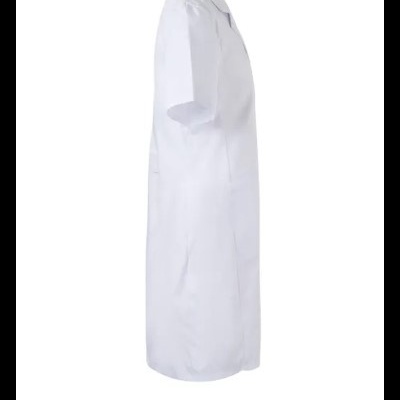 Vestido branco comprido de manga curta com gola tipo polo