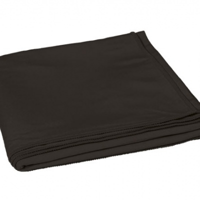 Manta ou cobertor preta dobrada