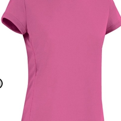 T-shirt rosa de manga curta com gola redonda