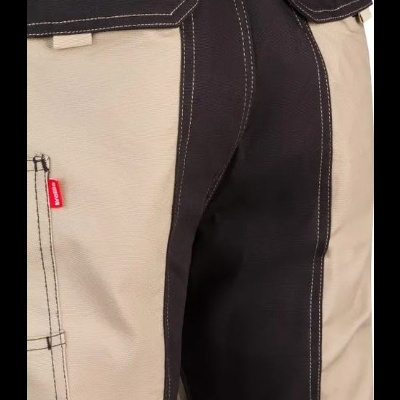 Calças de trabalho bicolores em bege e preto com bolso lateral e etiqueta vermelha ArborTec