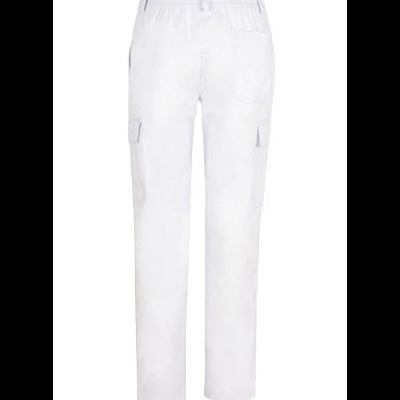 Calças brancas com cintura elástica e bolsos tipo carga