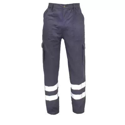 Calças de trabalho escuras com bandas refletoras