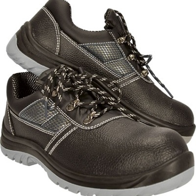 sapatos de segurança pretos com sola cinza