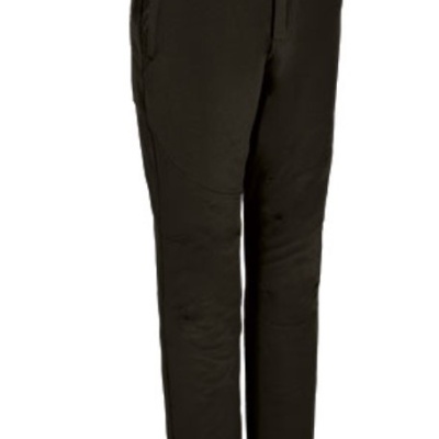 Calças pretas com bolsos e fecho, fundo branco