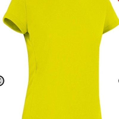 T-shirt feminina verde-limão de manga curta com gola redonda