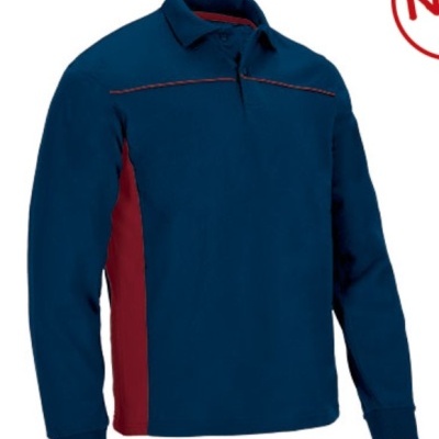 Camisola azul escura com detalhes vermelhos e gola, vista frontal