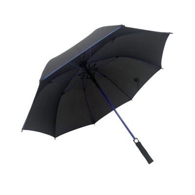 Guarda-chuva preto com estrutura azul e cabo preto