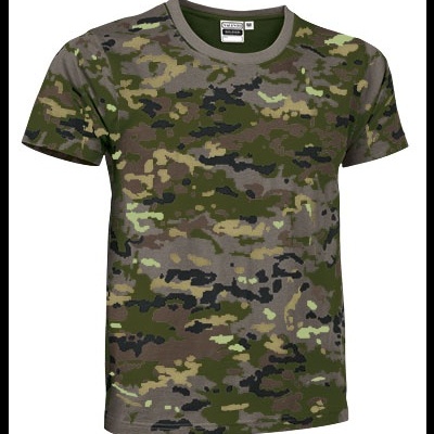 T-shirt camuflada de manga curta com gola redonda verde