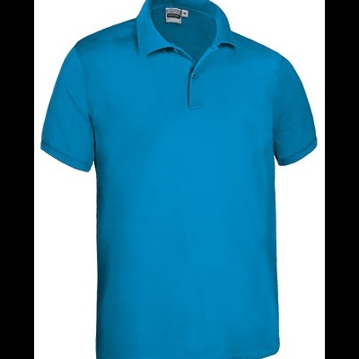 Camisola polo azul claro com gola e dois botões