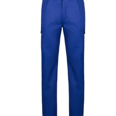 Calças azuis compridas com bolsos laterais e cintura com botão