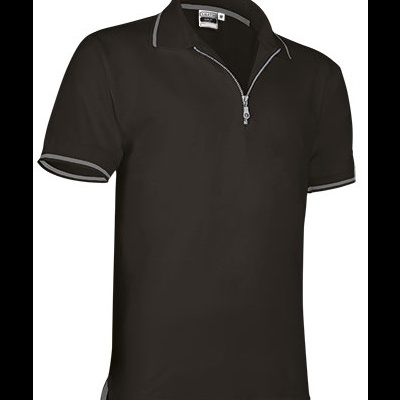 Polo preta de manga curta com fecho de correr e detalhes cinza