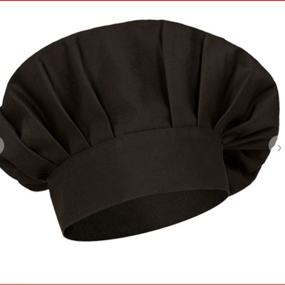 Chapéu de cozinheiro preto em tecido franzido