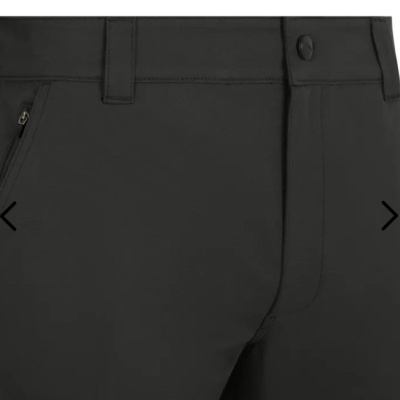 Calças pretas com bolso com fecho e botão na cintura