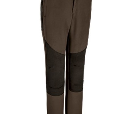 Calças castanhas com reforço preto nos joelhos