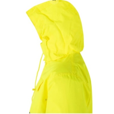 Casaco amarelo com capuz ajustável visto de lado